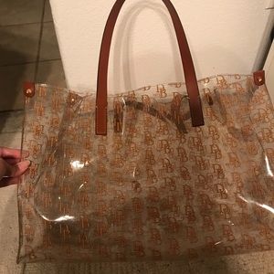 Dooney & Bourke Shopper